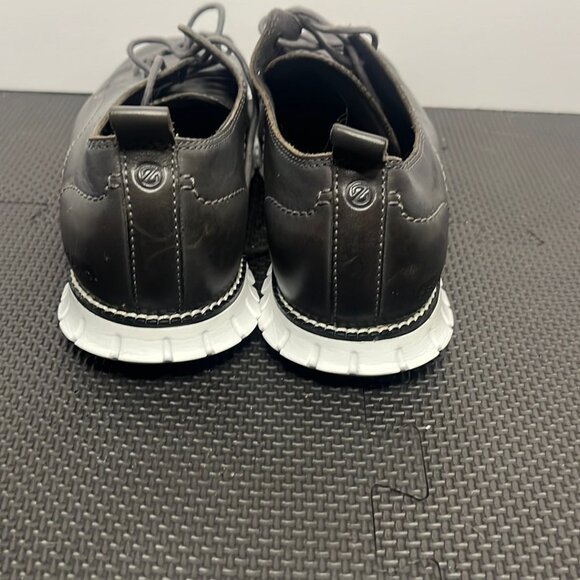 Size 9 Men's Cole Haan ZEROGRAND Plain Toe Dress Shoes - Picture 2 of 8